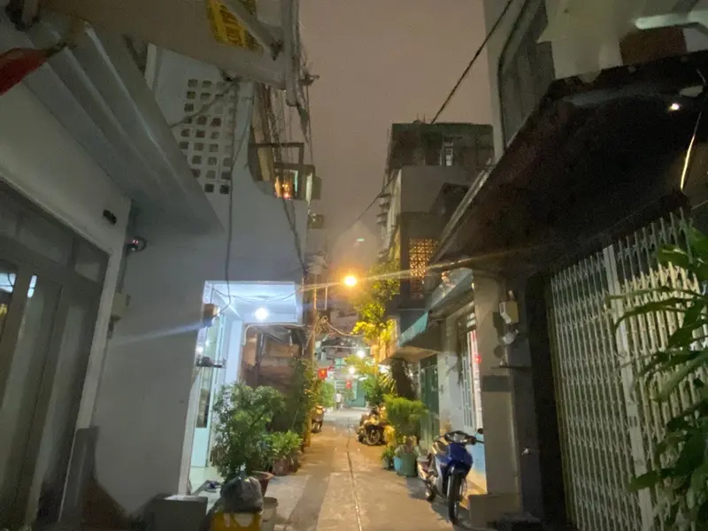 Cơ hội sở hữu nhà 2 tầng giá tốt tại Tân Hóa, Quận 11... Bán nhà riêng tại Minh Phụng, Hồ Chí Minh 01