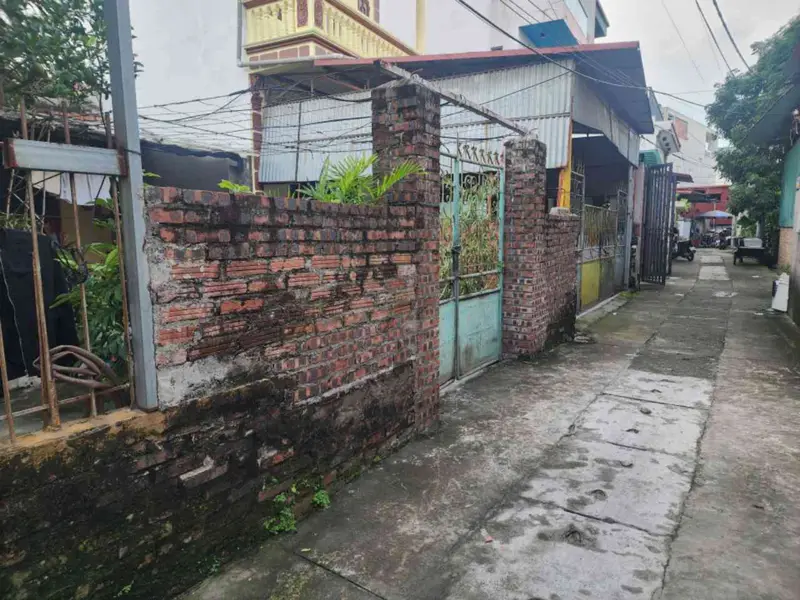 NHỈNH 4 TỶ – MẶT NGÕ Ô TÔ – TRUNG TÂM MÊ LINH
 Khu dân cư sầm uất, dân trí cao, gần trường học –... Bán nhà riêng tại Quang Minh, Hà Nội 01