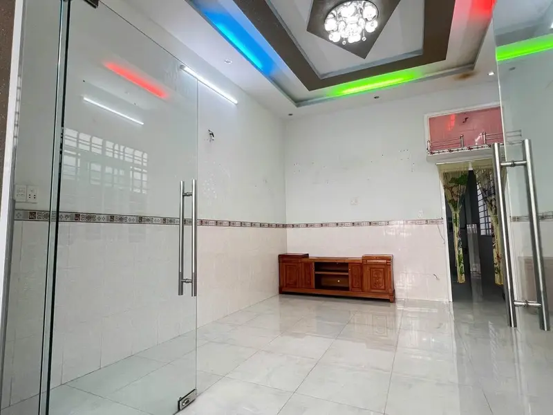 Nhà chính chủ xưa nay, thông số quá đẹp, full thổ.
- Hiện nhà Cấp 4, có 3pn 2 wc. Nhà xây rất chắc... Bán nhà riêng tại Nhà Bè, Hồ Chí Minh 01