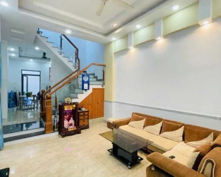 Nhà 3 tầng, 3PN, ô tô đậu trong nhà tại Bình Tân, giá tốt chỉ 5.05 tỷ... Bán nhà riêng tại Bình Tân, Hồ Chí Minh 01