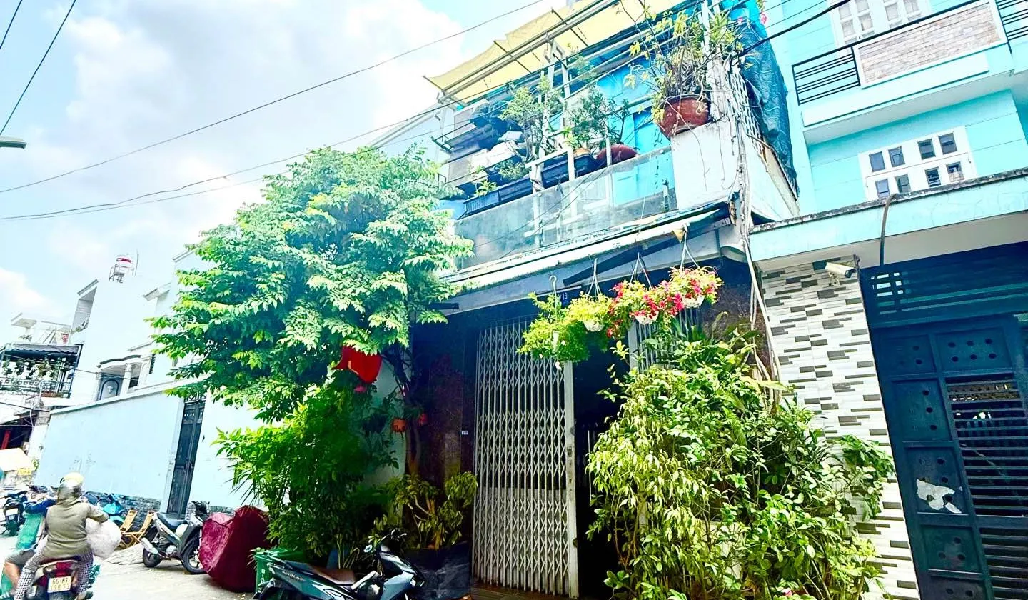 Bán nhà liên khu 10 - 11
 4.3 x 18. 4 tầng
7ty7. Tl... Bán nhà riêng tại Bình Trị Đông, Hồ Chí Minh 01