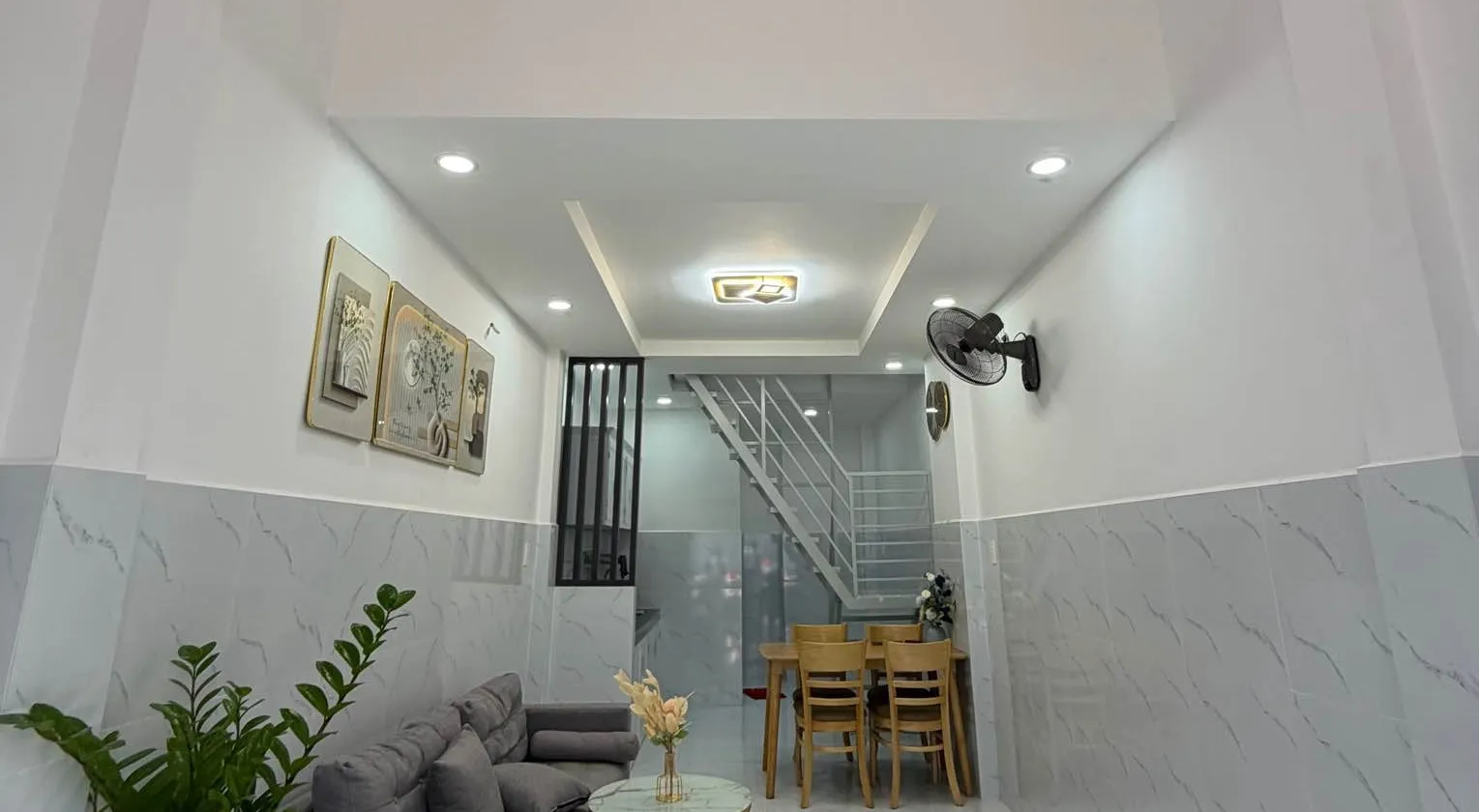 Bán nhà riêng 2 tầng 2PN tại Tân Bình, giáp Quận 10, giá 4,15 tỷ... Bán nhà riêng tại Tân Hòa, Hồ Chí Minh 01