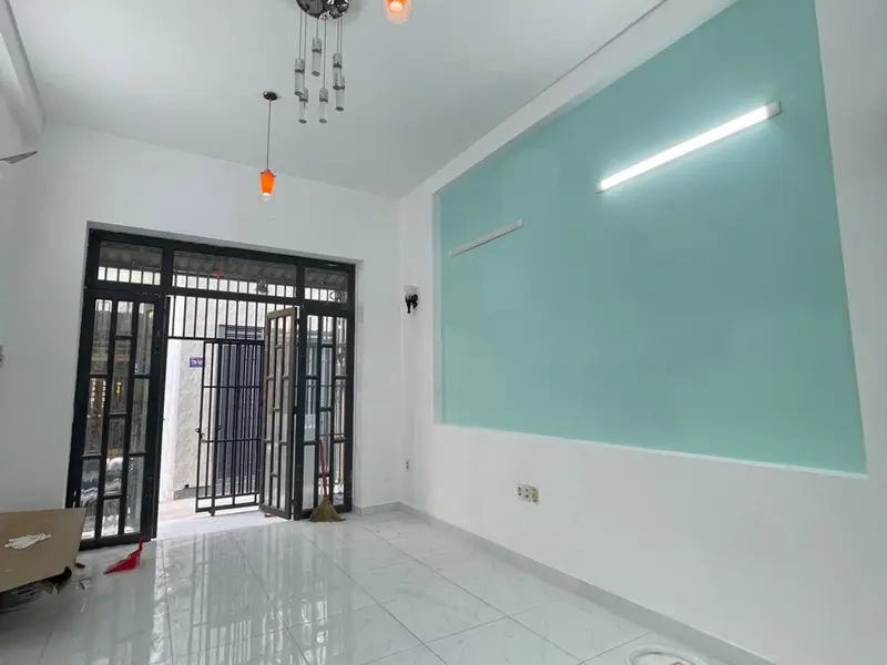 Nhà 2 tầng 31.7m2 gần nhà ga T3 quận Tân Phú giá 4.7 tỷ... Bán nhà riêng tại Tây Thạnh, Hồ Chí Minh 01