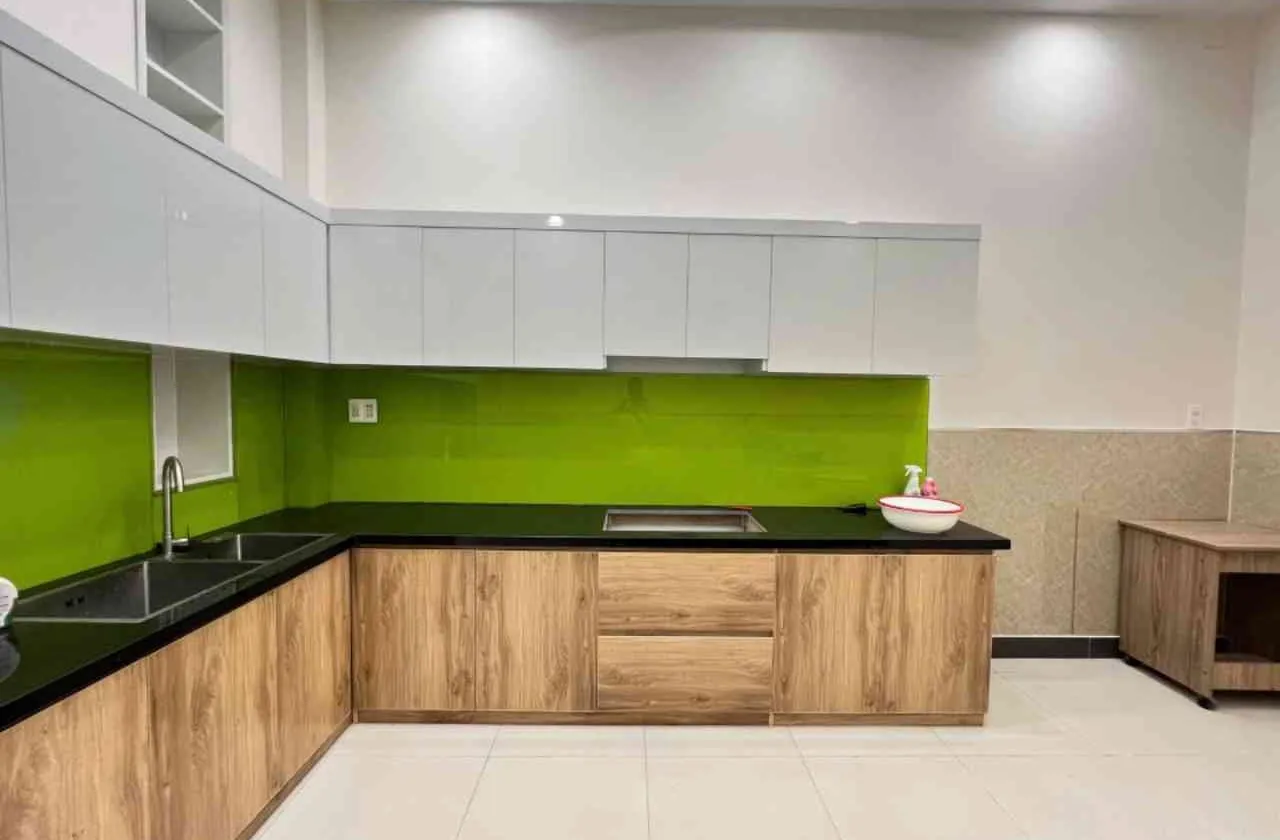 Bán nhà mặt phố 4 tầng tại phường Thủ Đức, diện tích 72m2... Bán nhà mặt phố tại Thủ Đức, Hồ Chí Minh 01