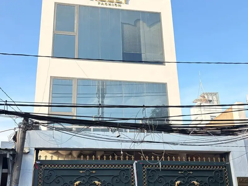 Nhà mặt phố 5 tầng sang trọng tại quận 12 với thang máy và mặt tiền rộng... Bán nhà mặt phố tại Trung Mỹ Tây, Hồ Chí Minh 01