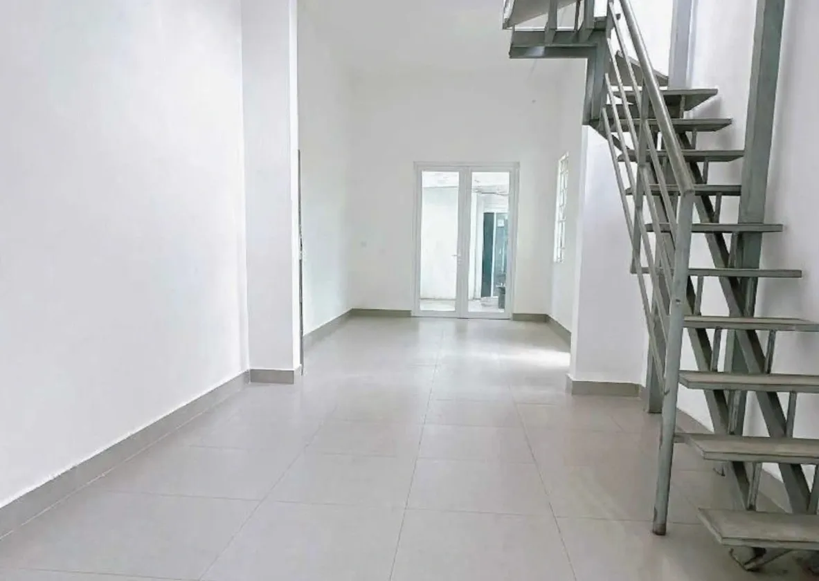 Trục Đoàn Văn Bơ - 5 tầng - 56m2 - sổ vuông đẹp - Dòng tiền ổn định - SHR - chào 7 tỷ nhỉnh
📐 Thôn... Bán owner_side tại Xóm Chiếu, Hồ Chí Minh 01