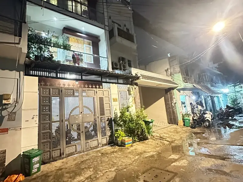 HẺM Ô TÔ 6M - 102M² - NGANG 5M VUÔNG VỨC - CẤP 4 TIỆN XÂY MỚI - HƯƠNG LỘ 2 - BÌNH TÂN... Bán nhà riêng tại Bình Trị Đông, Hồ Chí Minh 01