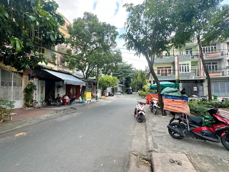 Cơ hội vàng mua nhà mặt phố 4 tầng Phước Bình giá chỉ 9.7 tỷ... Bán nhà mặt phố tại Phước Long, Hồ Chí Minh 01