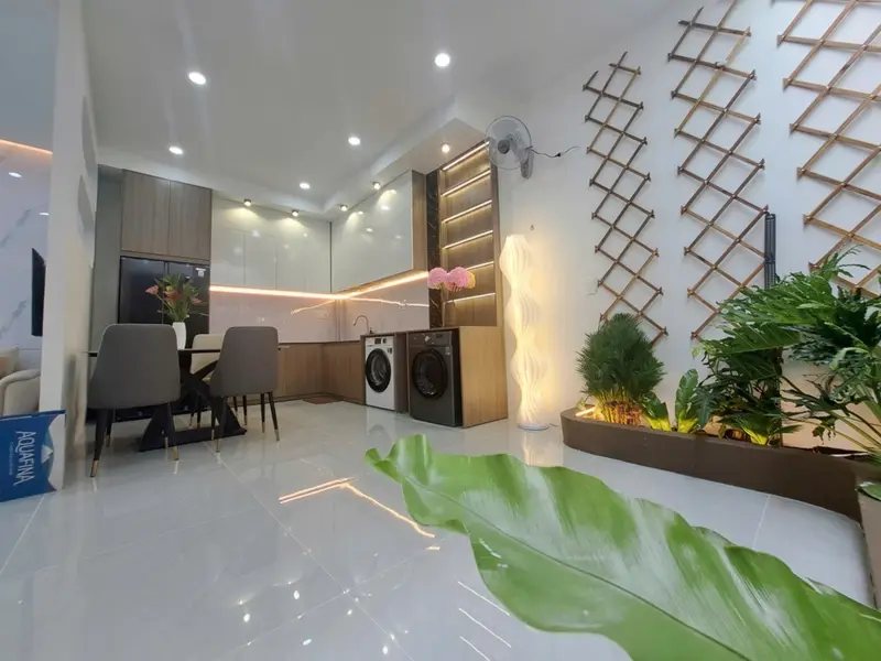 Bán nhà riêng 1 tầng 99m2 mặt tiền rộng, nội thất sang trọng tại Thủ Dầu Một... Bán nhà riêng tại Phú Lợi, Hồ Chí Minh 01