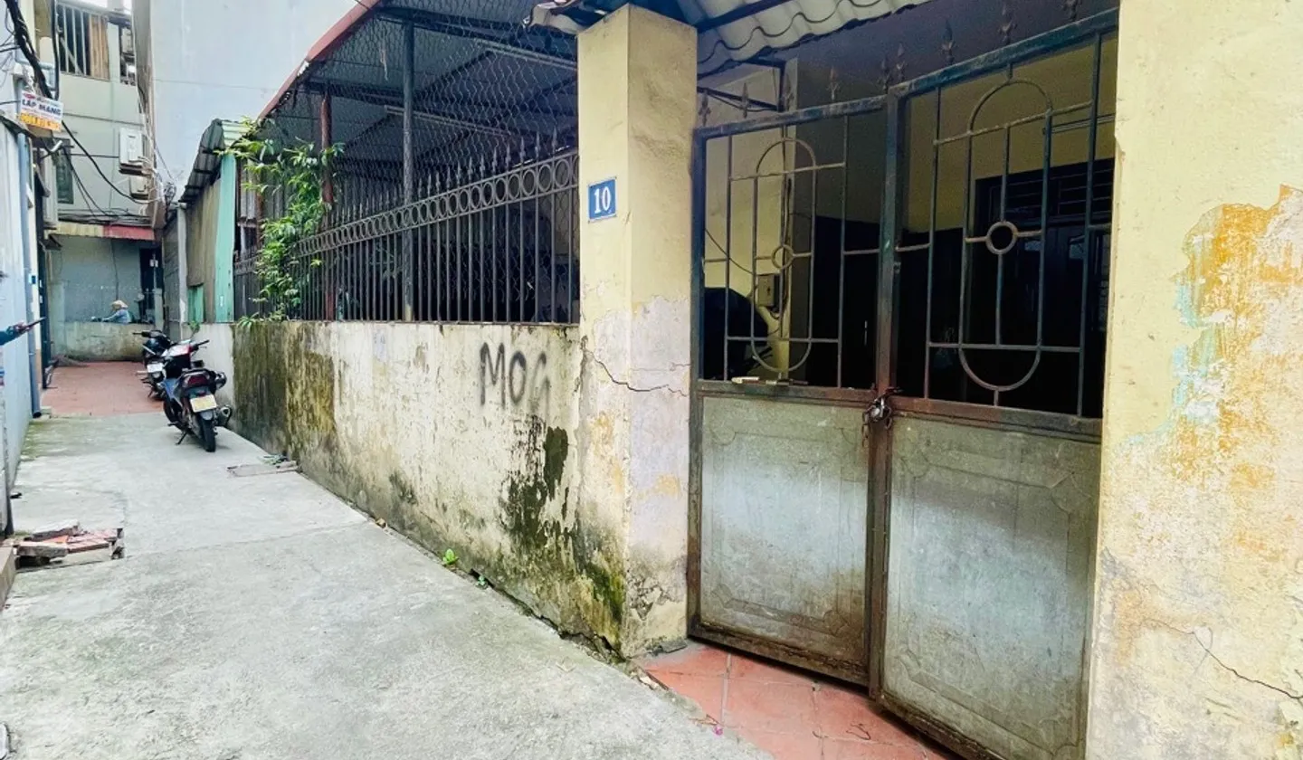 Bán nhà riêng tại Bồ Đề, Long Biên, mặt tiền gần 10m, tiềm năng tăng giá... Bán nhà riêng tại Bồ Đề, Hà Nội 01