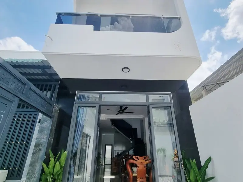 💥 BỎ PHỐ VỀ ĐÂY THÔI! DƯỚI 5 T.Ỷ MÀ CÓ NHÀ MỚI TINH + SÂN RỘNG TRỒNG RAU NUÔI GÀ NGAY QUẬN 12!... Bán nhà riêng tại Tân Thới Hiệp, Hồ Chí Minh 01