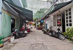 Cơ hội sở hữu nhà vị trí đắc địa, giá tốt tại khu vực sầm uất... Bán nhà riêng tại Bình Hưng Hòa, Hồ Chí Minh 01
