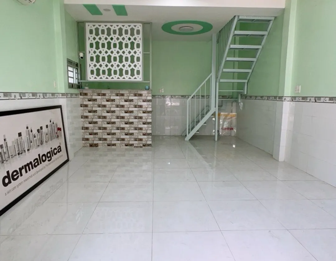 Nhà 2 tầng trung tâm Tân Phú giá cực tốt... Bán nhà riêng tại Tân Phú, Hồ Chí Minh 01