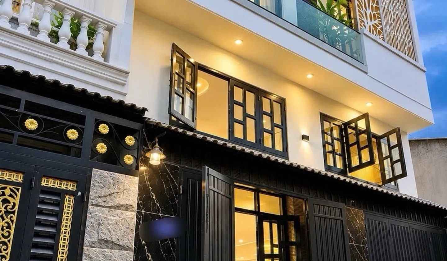 Siêu phẩm nhà đẹp 3 tầng hẻm xe hơi, sẵn sàng ở ngay... Bán nhà riêng tại Bình Hưng Hòa, Hồ Chí Minh 01