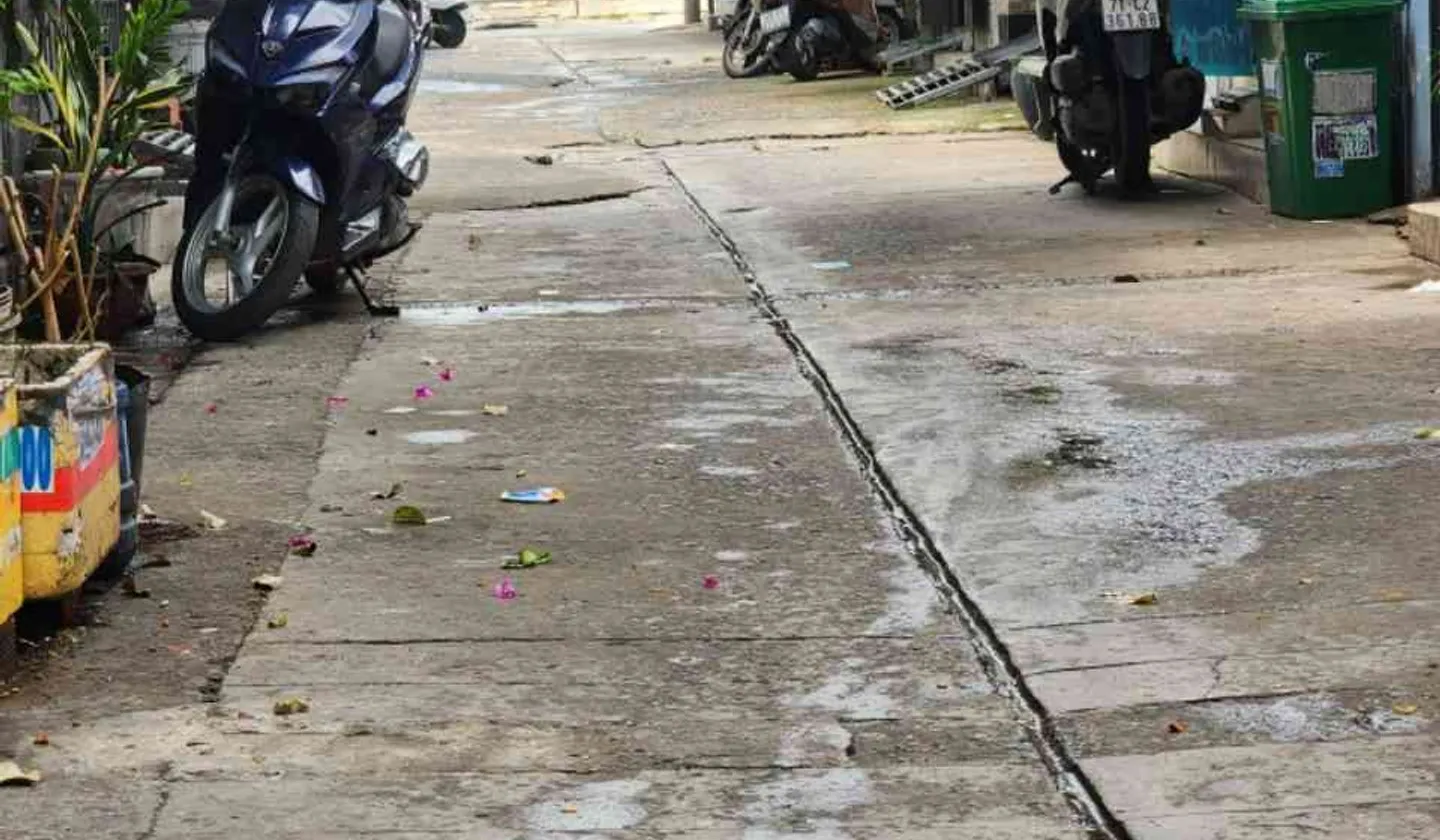 NHÀ BÌNH TÂN GIÁ RẺ 4.6 TỶ- 86M2 - NGANG 4.3X20M - HẺM 6M THÔNG... Bán nhà riêng tại Bình Tân, Hồ Chí Minh 01
