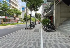 Toà VP Mặt Phố Gần Hồ Tây
Kinh doanh đỉnh, mặt tiền lớn giá trị bền vững... Bán nhà mặt phố tại Tây Hồ, Hà Nội 02