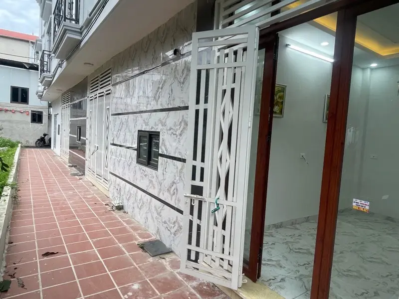 3.45 TỶ NHÀ 30m-4 TẦNG 4 NGỦ NGAY BẾN XE YÊN NGHĨA -CẦU MAI LĨNH -TRƯỜNG ĐH THỂ DỤC THỂ THAO-TẶNG N... Bán nhà riêng tại Chương Mỹ, Hà Nội 01