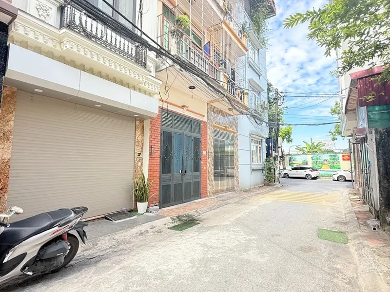 Bán nhà riêng Phường Long Biên Hà Nội 5 tầng diện tích thực 62m2 thoáng mát... Bán nhà riêng tại Long Biên, Hà Nội 01