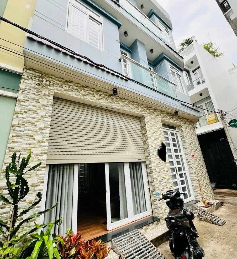 💰 7.7 TỶ | LÔ GÓC ĐÔ ĐỐC CHẤN – TÂN PHÚ
🚗 Hẻm ô tô thông thoáng | 73m² – ngang 8m, nở hậu | căn g... Bán nhà riêng tại Tây Thạnh, Hồ Chí Minh 01