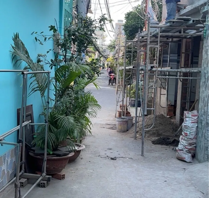 Nhà cấp 4 rộng rãi tại Phú Thuận, Quận 7, hẻm ô tô, giá hời - 0934 194 634 Em Quý... Bán nhà riêng tại Phú Thuận, Hồ Chí Minh 01