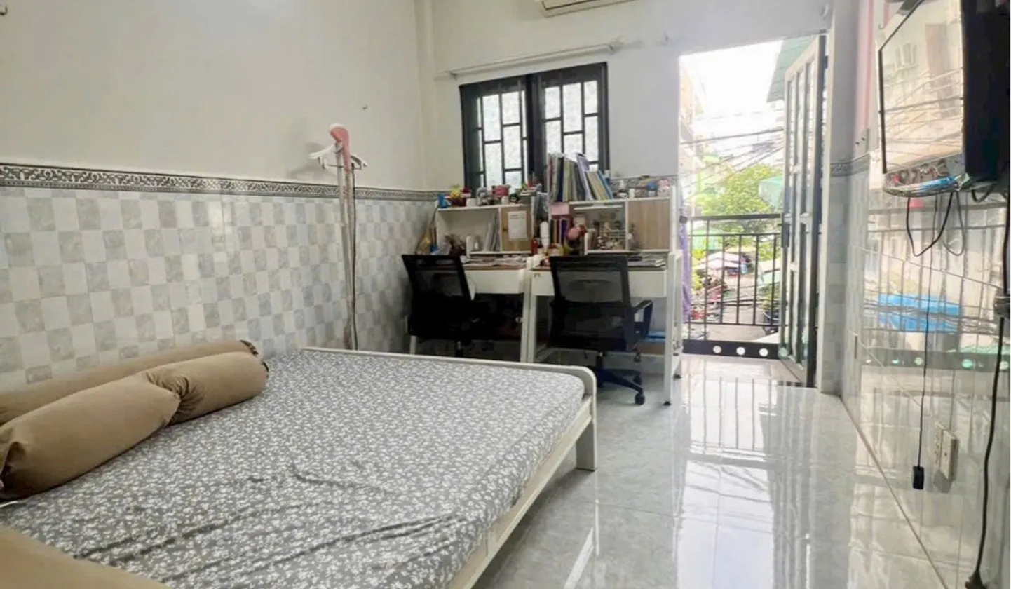 Nhà 2 tầng mới toanh ở trung tâm Quận 10, hẻm ô tô cực xịn... Bán nhà riêng tại Hòa Hưng, Hồ Chí Minh 01