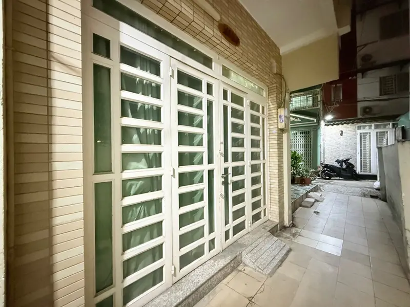 Bán nhà riêng 4 tầng tại Nguyễn Thượng Hiền, diện tích 25m2, pháp lý hoàn chỉnh... Bán nhà riêng tại Bình Lợi Trung, Hồ Chí Minh 01