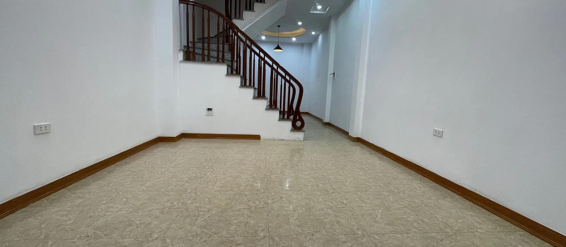 Nhà 4 tầng nở hậu, ngõ nông, gần KĐT Hinode Royal Park... Bán nhà riêng tại Hoài Đức, Hà Nội 01