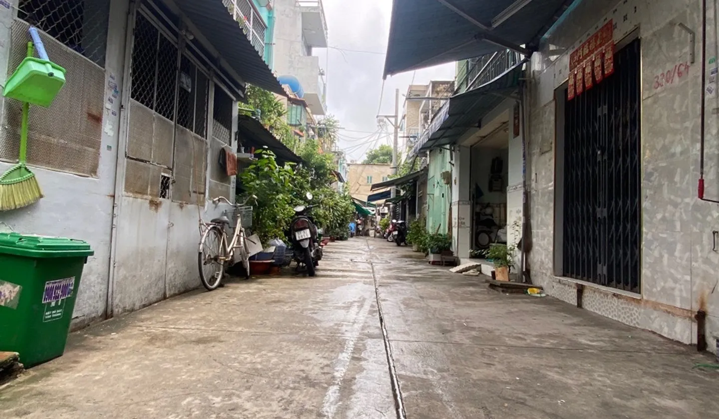 NHÀ ĐẸP BÌNH TÂN – HẺM XE HƠI THÔNG HƯƠNG LỘ 2 – 4 PHÒNG NGỦ – GIÁ MỚI 5,4 TỶ... Bán nhà riêng tại Bình Trị Đông, Hồ Chí Minh 01