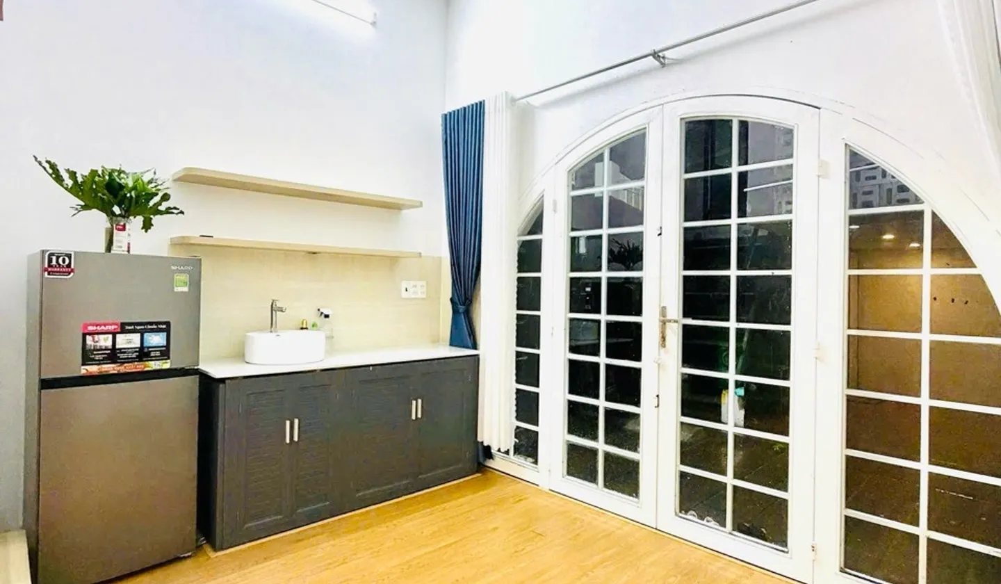 💥💥CHDV💥NỞ Hậu💥HẺM Xe Hơi
🏡 95m² x 4 Tầng (13-16 Phòng)
Giá 14.XT🌹🌹
👍Xung quanh tập trung nh... Bán nhà riêng tại Bình Lợi Trung, Hồ Chí Minh 01