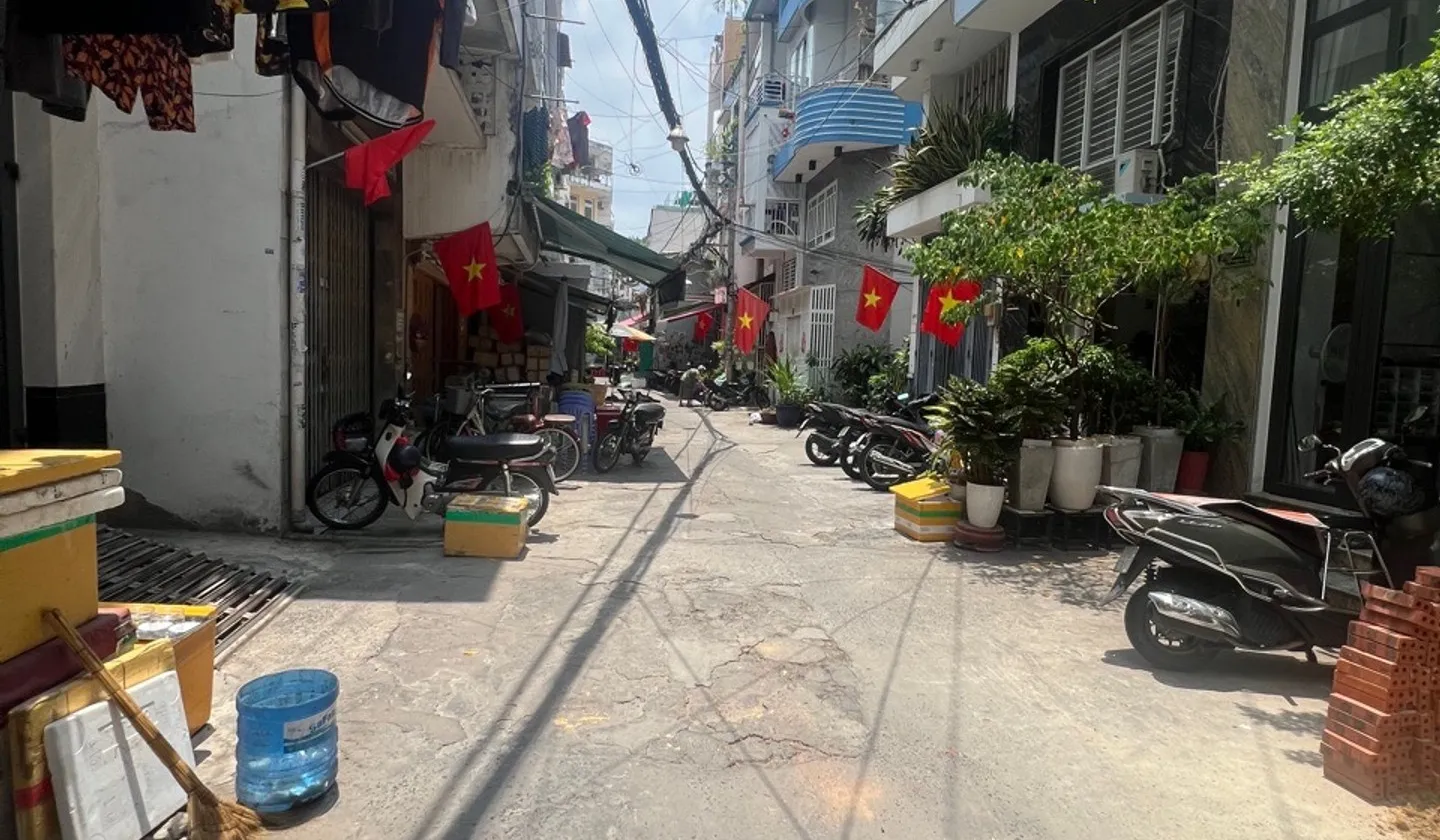 Cơ hội hiếm có: Nhà 3 tầng 4 phòng ngủ sát trung tâm Quận 10, giá chỉ 7.8 tỷ... Bán nhà riêng tại Vườn Lài, Hồ Chí Minh 01