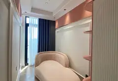 Thiết kế căn hộ: Diện tích 180m², thiết kế 2 tầng, 3 phòng ngủ, 3WC, 1 phòng khách, bếp.
- Ban cô... Bán căn hộ chung cư tại Láng, Hà Nội 07