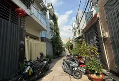 Nhà đẹp 3 tầng, 4 phòng ngủ, hẻm xe hơi tại Bình Tân - CHI 5TY... Bán nhà riêng tại Bình Trị Đông, Hồ Chí Minh 02