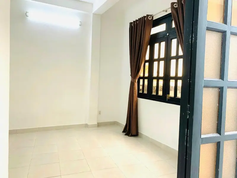Bán nhà 3 tầng gần 30m2 - khu ẩm thực Phan Xích Long giáp Q1 chỉ 4.x tỷ... Bán nhà riêng tại Gia Định, Hồ Chí Minh 01