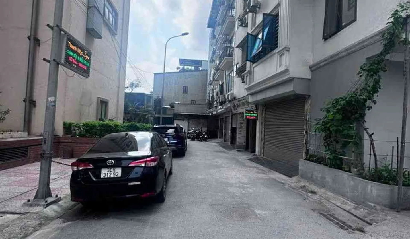 Nhà 5 tầng hiện đại gần phố Khương Đình, ô tô dừng đỗ thoải mái... Bán nhà riêng tại Khương Đình, Hà Nội 01