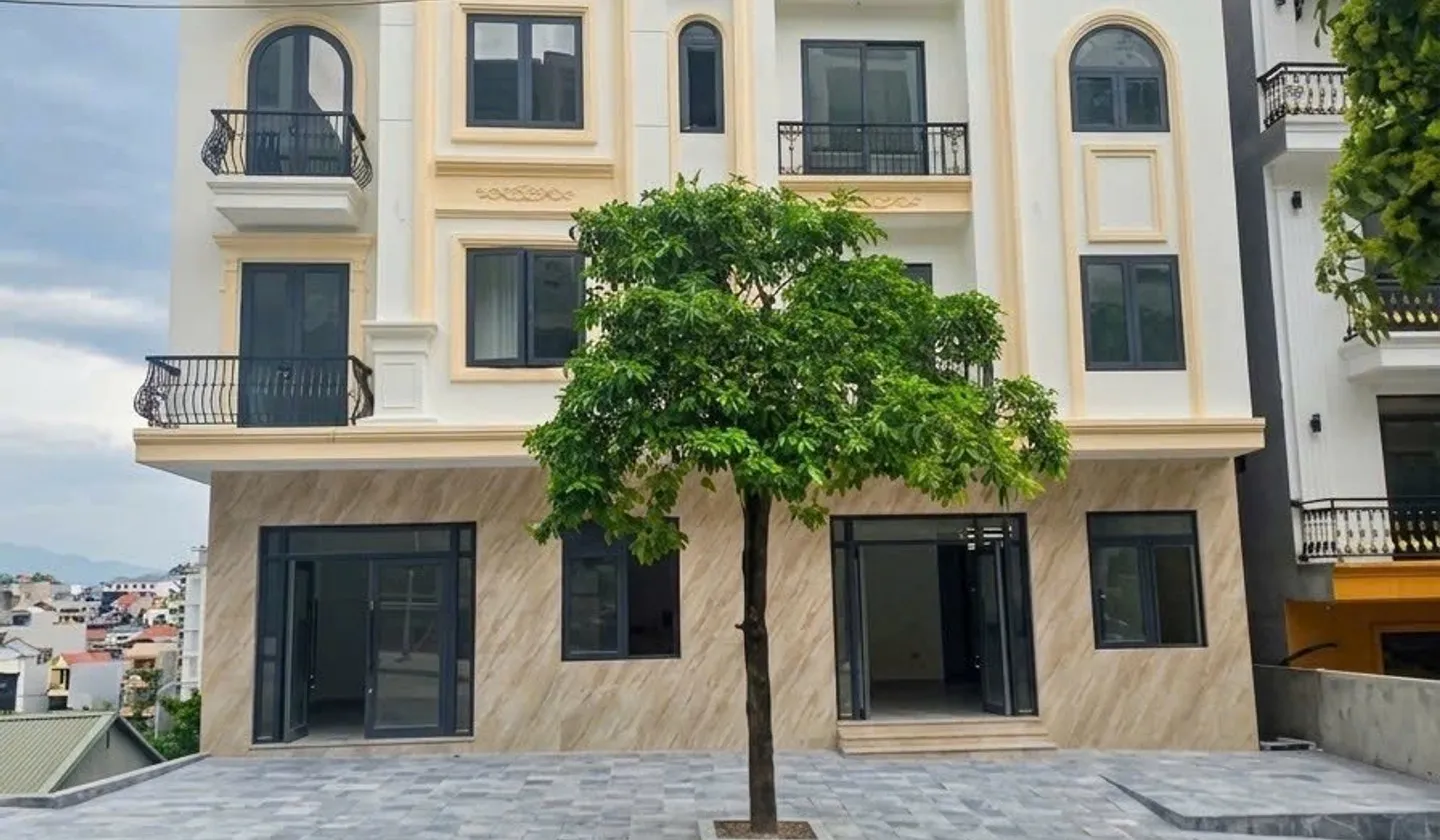 Bất động sản 5 tầng Cao Xanh Quảng Ninh ở ngay... Bán nhà riêng tại Hồng Gai, Quảng Ninh 01