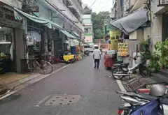 trệt , lửng, 1 lầu. 3PN. - Đang cho thuê. Dòng tiền 30tr/tháng. - ngay mặt tiền đường Phạm Đông. Kế... Bán căn hộ chung cư tại Chợ Lớn, Hồ Chí Minh 03