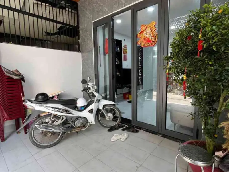 75M2 - GẦN MT - VÀO Ở NGAY - NGANG 4,2M - VUÔNG A4 - CHỈ 6 TỈ (BỚT LỘC)... Bán nhà riêng tại Phú Thuận, Hồ Chí Minh 01
