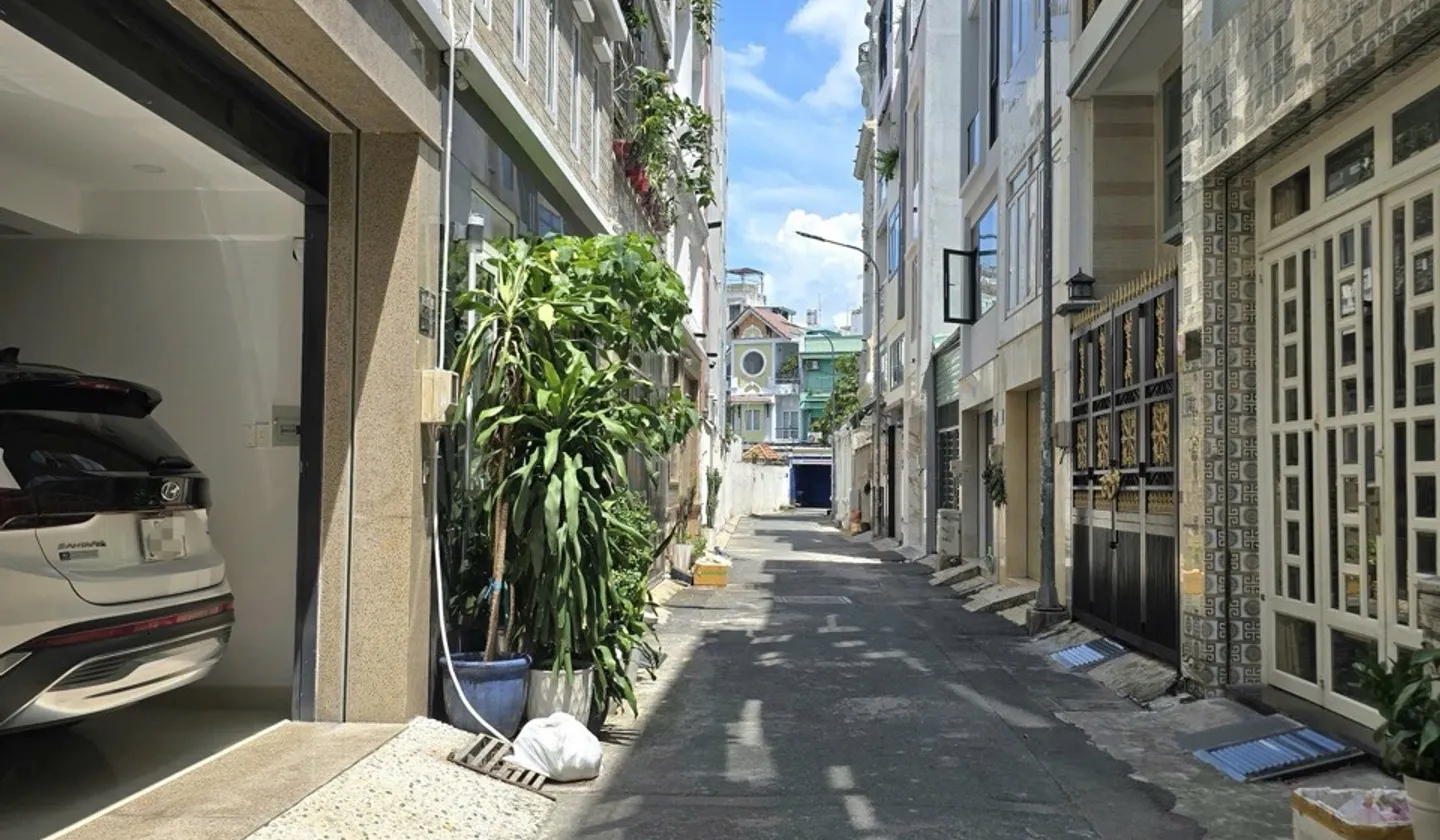 NHÀ 5 TẦNG - KHU VÍP PHÂN LÔ DÂN TRÍ CAO - P9 TÂN BÌNH SÁT QUẬN 10 - 54M2 - 13 TỶ THƯƠNG LƯỢNG.... Bán nhà riêng tại Tân Hòa, Hồ Chí Minh 01