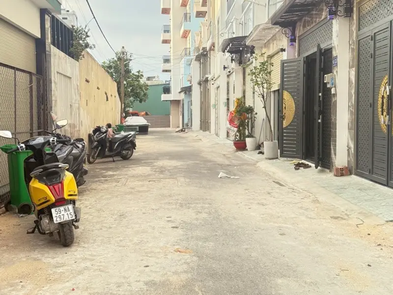 Nhà mới 3 tầng khu dân cư Vĩnh Lộc, hẻm xe hơi rộng, chỉ hơn 5 tỷ... Bán nhà riêng tại Bình Tân, Hồ Chí Minh 01