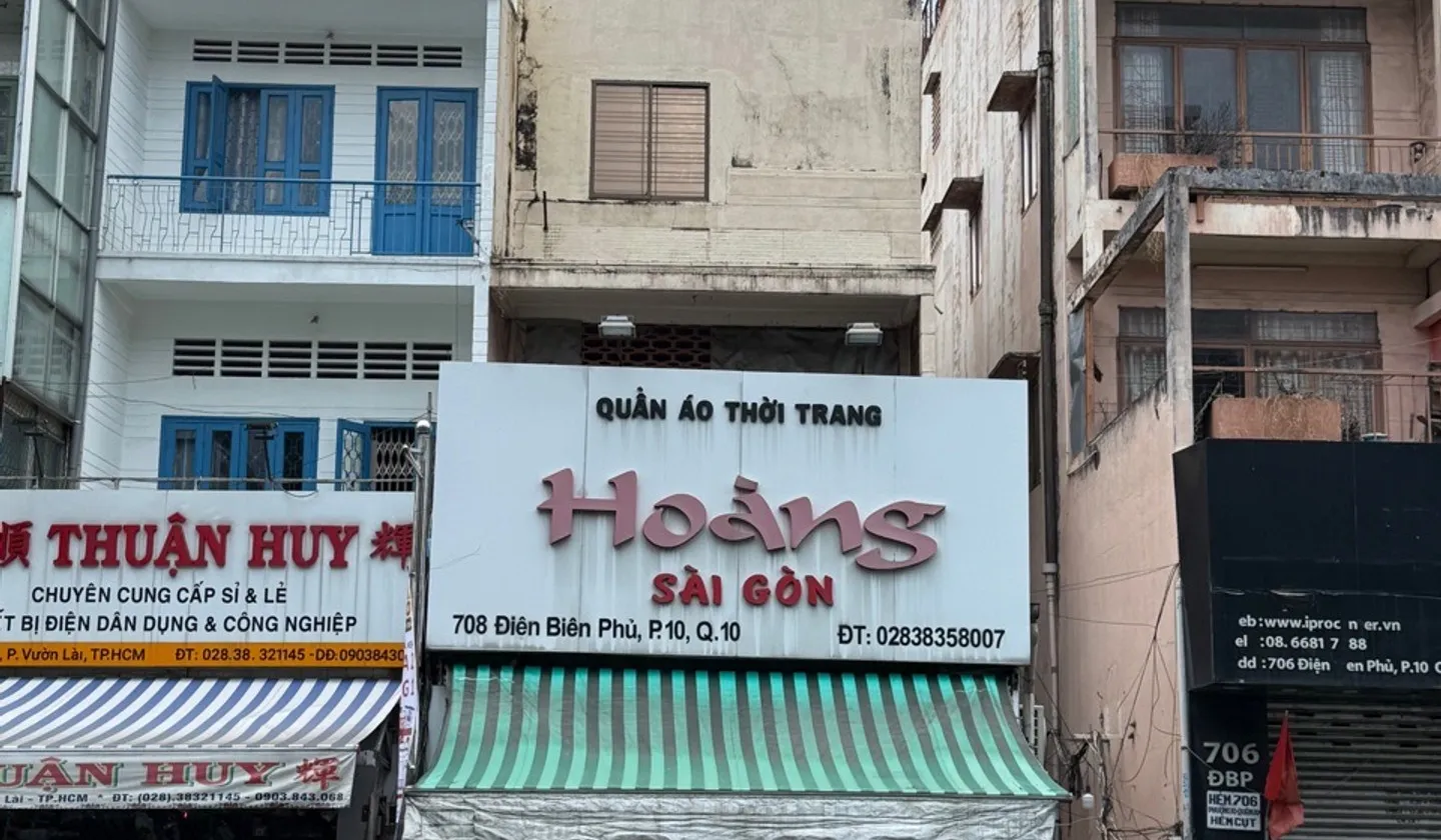 Nhà mặt phố giá tốt quận 10, tặng nhà 3 tầng tiện sửa chữa... Bán nhà mặt phố tại Vườn Lài, Hồ Chí Minh 01
