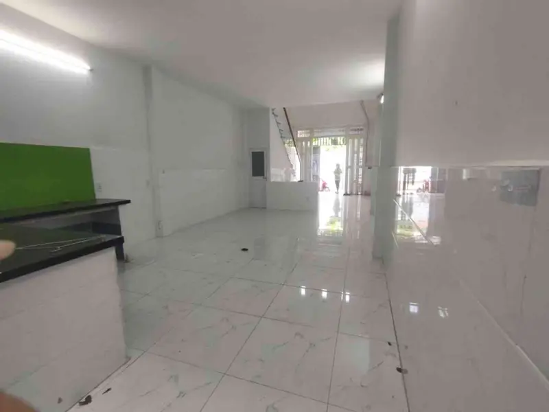 Nhà mặt phố 2 tầng DTSD gần 90m2, ngay trung tâm Q12, chỉ có 4.2 đồng... Bán nhà mặt phố tại Trung Mỹ Tây, Hồ Chí Minh 01