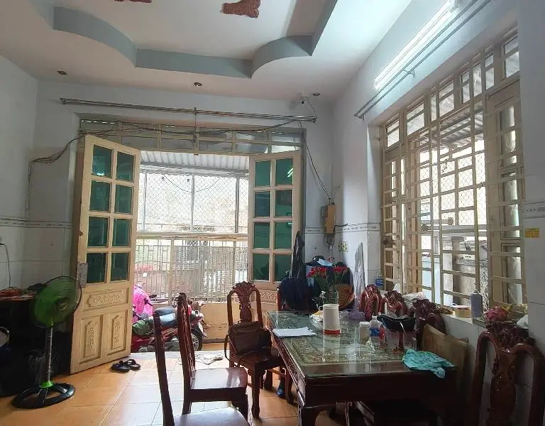 Rẻ nhất Thủ Đức, Nhà 3 tầng - 110m2 gồm 4PN, ngay chợ thủ đức.... Bán nhà riêng tại Thủ Đức, Hồ Chí Minh 01