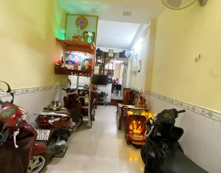 Nhà 4 tầng tiện nghi, trung tâm Quận 10 giá hấp dẫn... Bán nhà riêng tại Hòa Hưng, Hồ Chí Minh 01