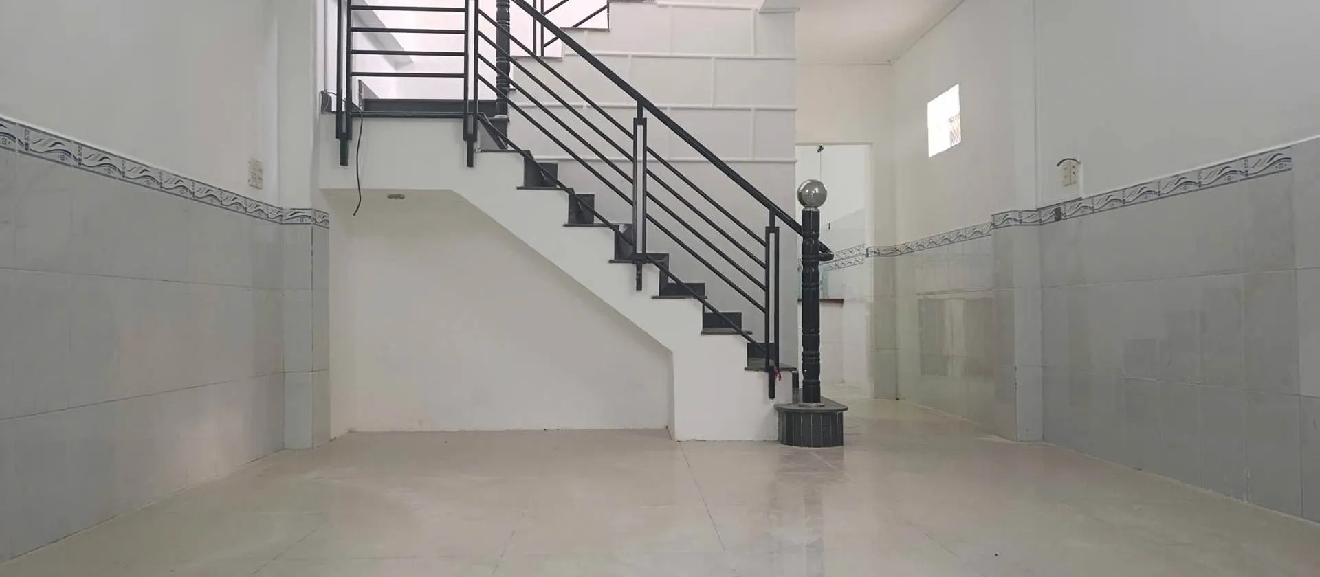 Nhà Đẹp Ở Ngay Dương Bá Trạc 4x12 - HXH Sát Mặt Tiền - Lô Góc View Công Viên - Giá 5,x Tỷ... Bán nhà riêng tại Chánh Hưng, Hồ Chí Minh 01
