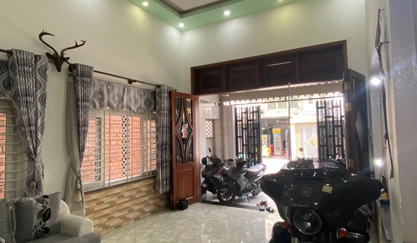 Nhà mặt phố đắt giá Quận 11, giảm 200 triệu!... Bán nhà mặt phố tại Phú Thọ, Hồ Chí Minh 01