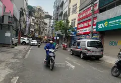 Bán nhà riêng 32m² 5 tầng tại Tam Khương, hướng Tây Bắc, sổ đỏ chính chủ... Bán nhà riêng tại Đống Đa, Hà Nội 01