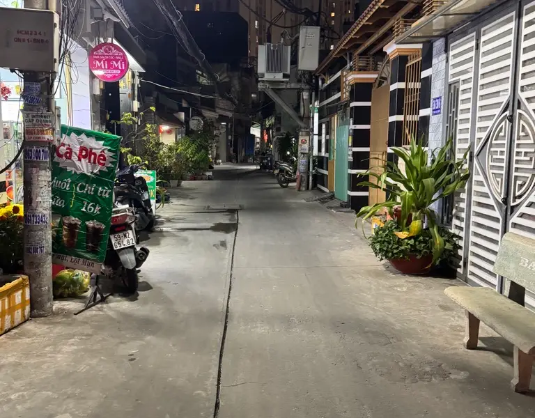 Nhà 5 Tầng Hẻm Thông An Lạc - Tiện Di Chuyển, Không Gian Sống Lý Tưởng... Bán owner_side tại An Lạc, Hồ Chí Minh 01