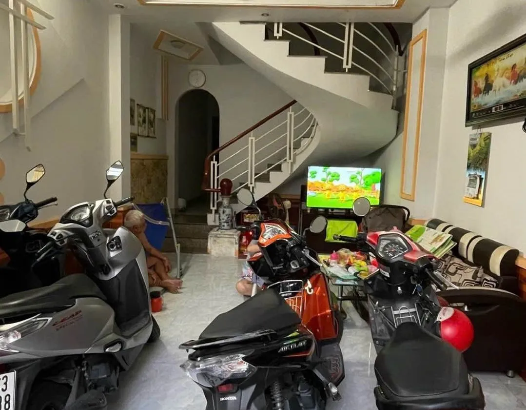 nhà sổ hồng riêng, hẻm xe hơi rộng Tân Chánh Hiệp, quận 12, 3 tầng 61m2 giá 4 tỷ... Bán nhà riêng tại Trung Mỹ Tây, Hồ Chí Minh 01