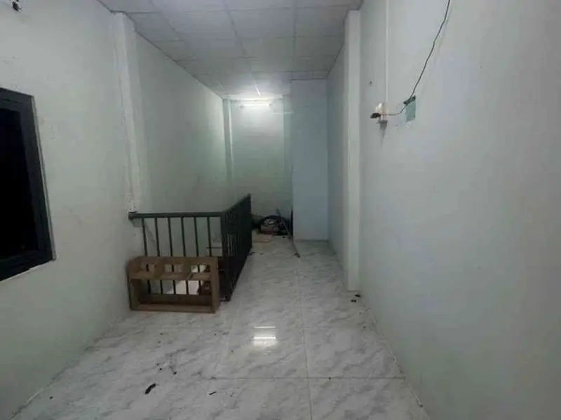 Nhà 2PN nhỏ xinh gần chợ hoa Hồ Thị Kỷ tại quận 10... Bán nhà riêng tại Vườn Lài, Hồ Chí Minh 01