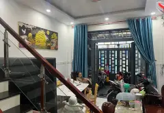 Chỉ Một Cơ Hội Hiếm Có: Nhà 3 Tầng 4 Phòng Ngủ Gần Công Viên Làng Hoa, Giá Giảm Ngay 1 Tỷ... Bán nhà riêng tại Thông Tây Hội, Hồ Chí Minh 02
